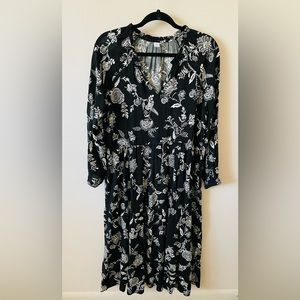 Black and white floral Old Navy light dress